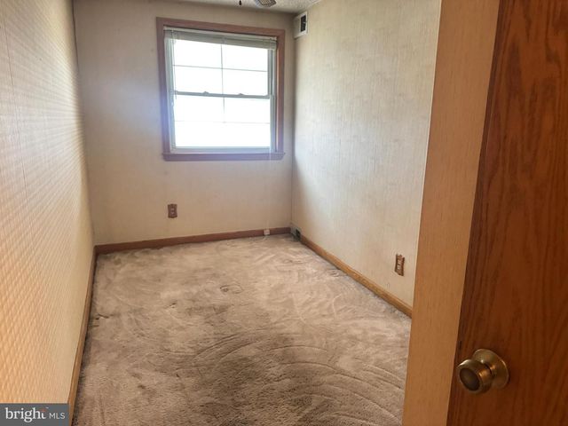 1088 TAYLOR DR, Folcroft, PA 19032