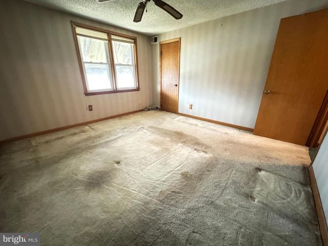 1088 TAYLOR DR, Folcroft, PA 19032