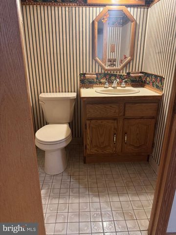 1088 TAYLOR DR, Folcroft, PA 19032