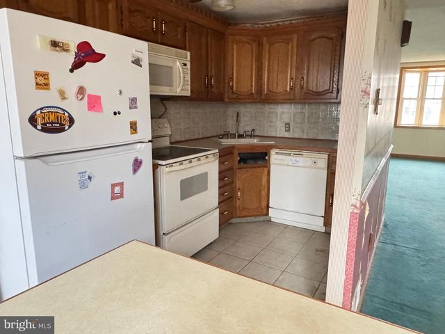 1088 TAYLOR DR, Folcroft, PA 19032