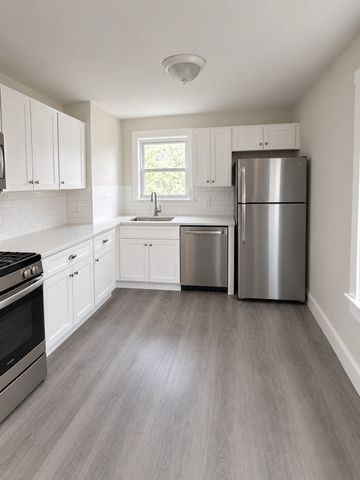 22 Goldsmith Street 4, Littleton, MA 01460