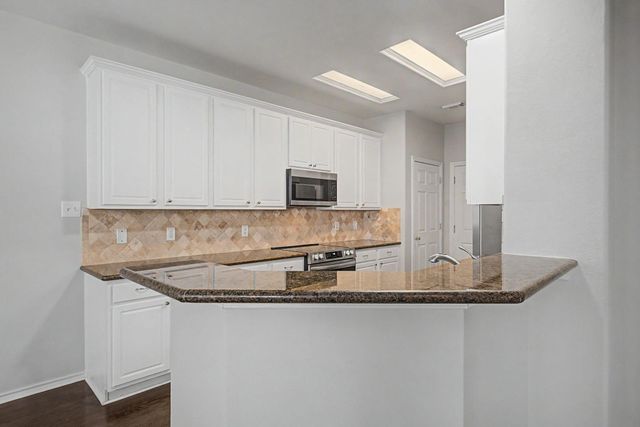 43 S Camellia Grove Circle, The Woodlands, TX 77382