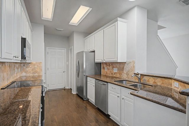 43 S Camellia Grove Circle, The Woodlands, TX 77382