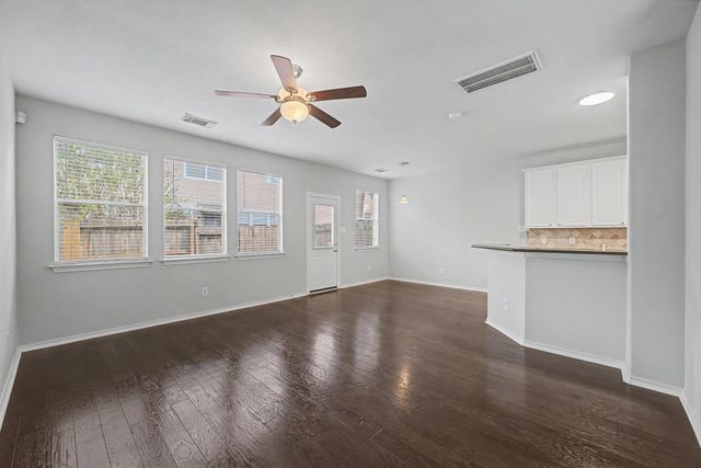43 S Camellia Grove Circle, The Woodlands, TX 77382