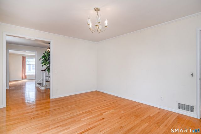 8 Crest Road, Danbury, CT 06811