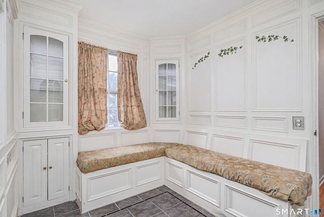 8 Crest Road, Danbury, CT 06811