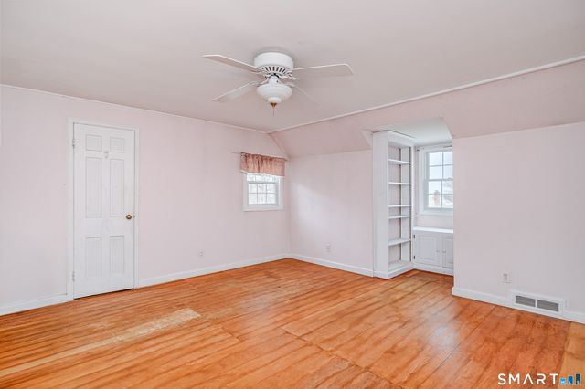 8 Crest Road, Danbury, CT 06811