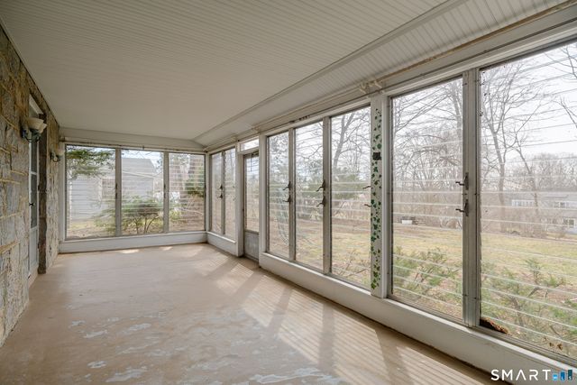 8 Crest Road, Danbury, CT 06811