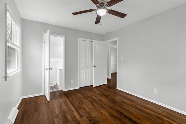 604 NW Carroll Drive, Lee's Summit, MO 64063