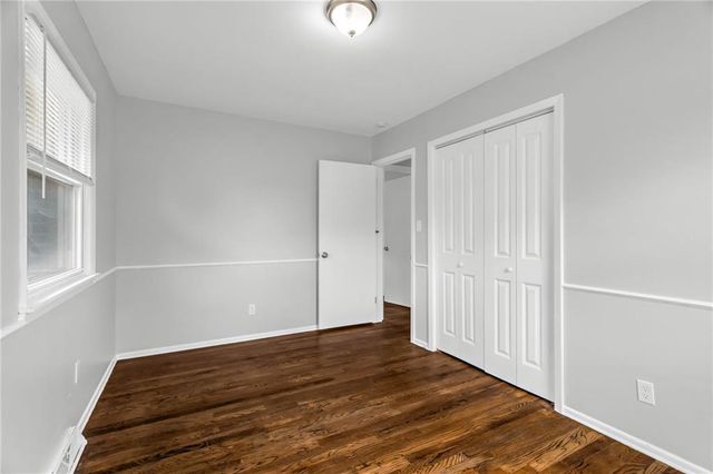 604 NW Carroll Drive, Lee's Summit, MO 64063