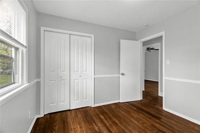 604 NW Carroll Drive, Lee's Summit, MO 64063