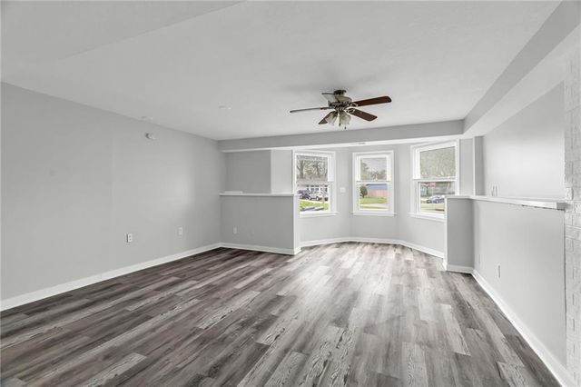 604 NW Carroll Drive, Lee's Summit, MO 64063