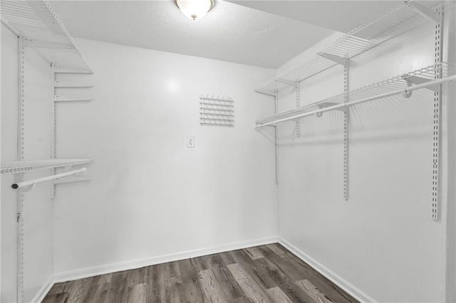 604 NW Carroll Drive, Lee's Summit, MO 64063