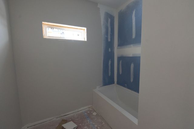 1909 S Stone Creek Boulevard, Urbana, IL 61802