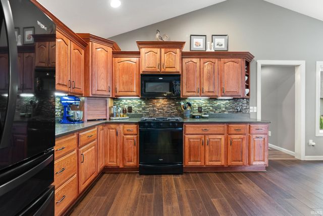 12920 Jade Cove, Fort Wayne, IN 46845