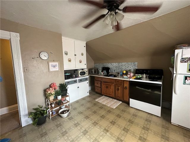 736 Pennsylvania Avenue, Irwin, PA 15642