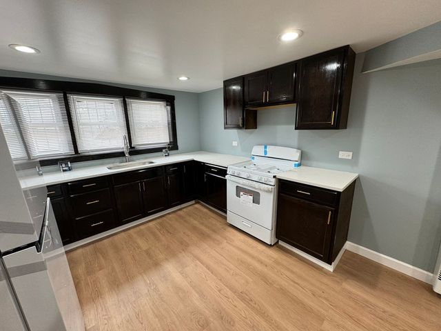 6611 S St Louis Avenue G2, Chicago, IL 60629