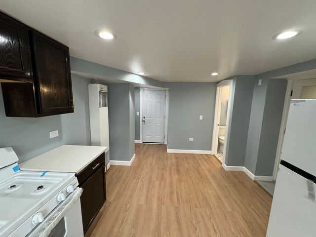 6611 S St Louis Avenue G2, Chicago, IL 60629