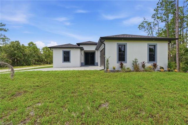 2523 56th ST W, Lehigh Acres, FL 33971