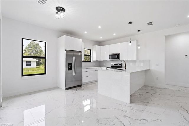 2523 56th ST W, Lehigh Acres, FL 33971