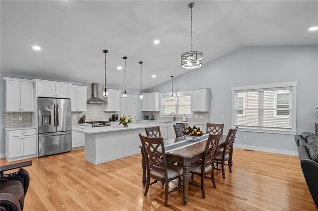 25 Deer Run Crossing 45, Warwick, RI 02818