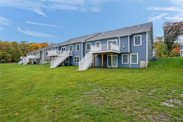 25 Deer Run Crossing 45, Warwick, RI 02818