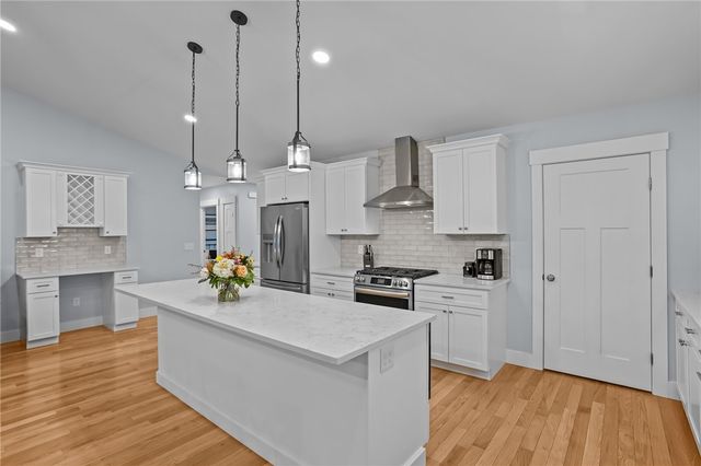 25 Deer Run Crossing 45, Warwick, RI 02818