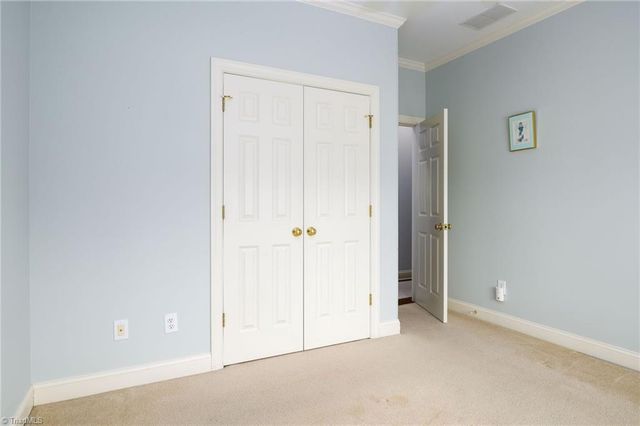 1024 Prestwick Court, Clemmons, NC 27012