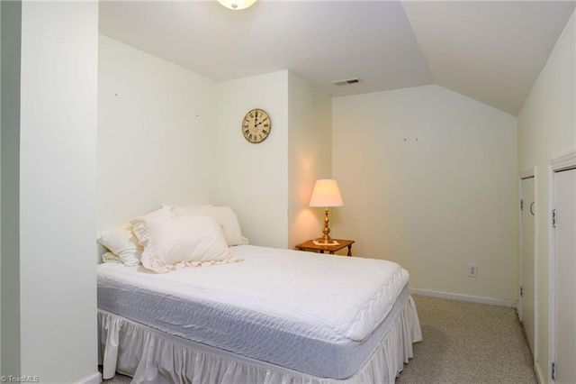 1024 Prestwick Court, Clemmons, NC 27012