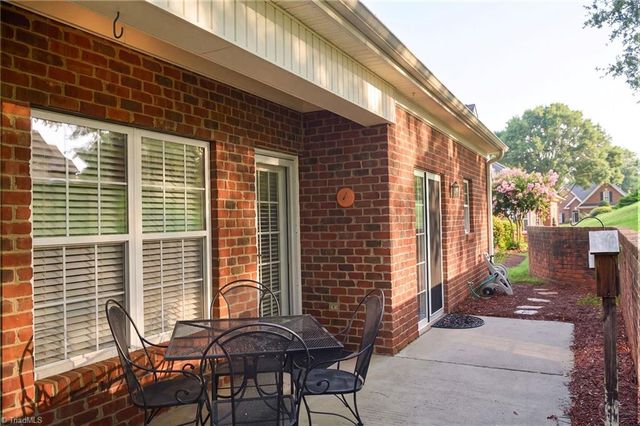 1024 Prestwick Court, Clemmons, NC 27012