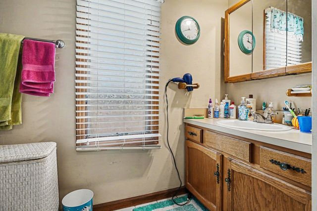 207 Tanglewood Dr Apt D, Goshen, IN 46526