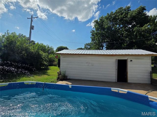 2002 Jerome Lane, Cahokia, IL 62206