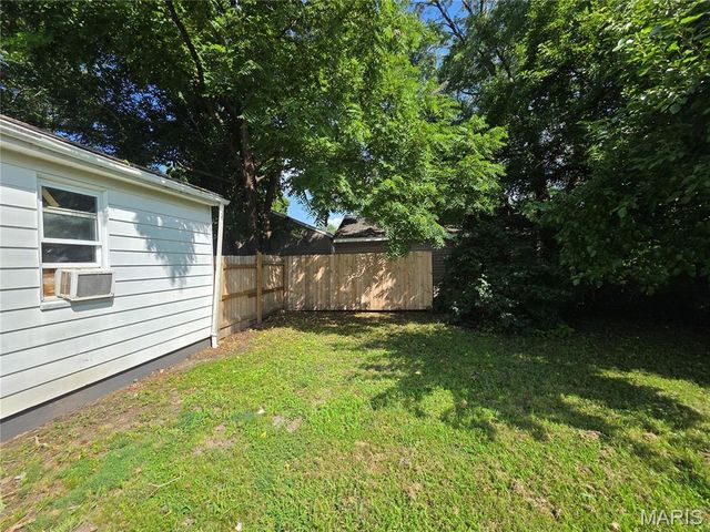 2002 Jerome Lane, Cahokia, IL 62206
