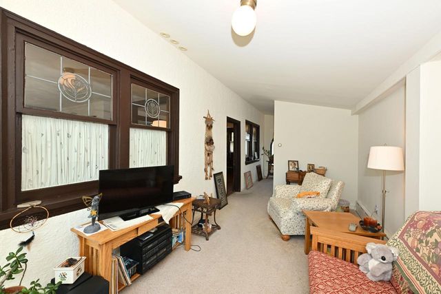 3530 W Linden PLACE, Milwaukee, WI 53208