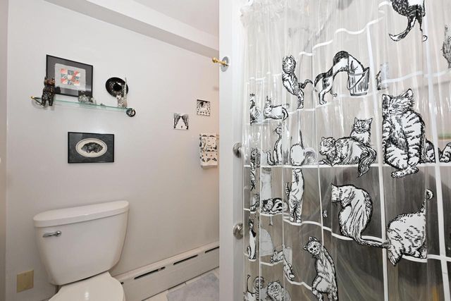 3530 W Linden PLACE, Milwaukee, WI 53208