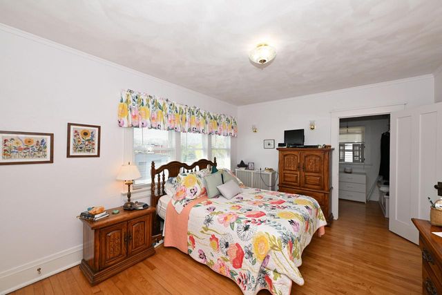 3530 W Linden PLACE, Milwaukee, WI 53208