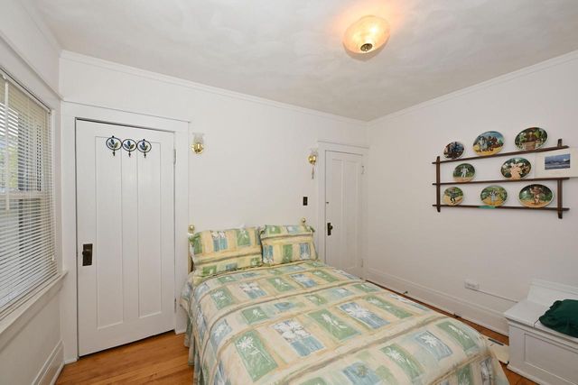 3530 W Linden PLACE, Milwaukee, WI 53208