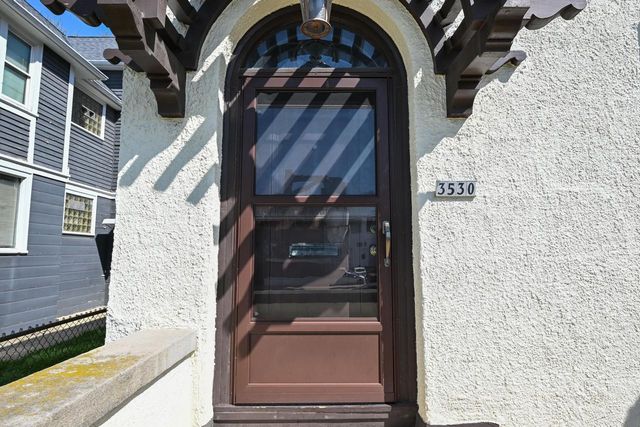 3530 W Linden PLACE, Milwaukee, WI 53208