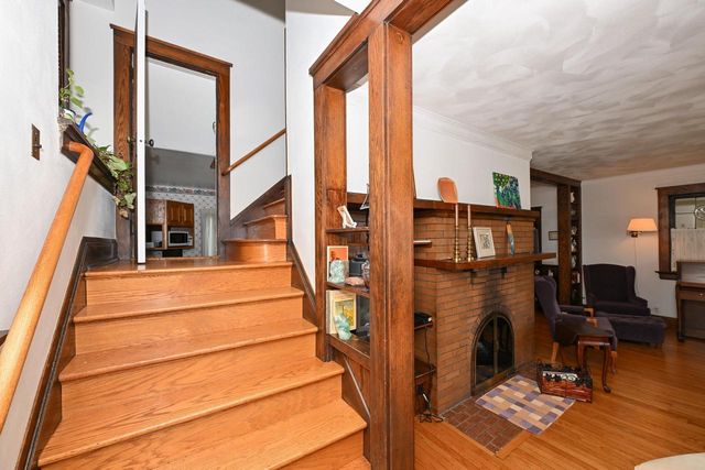 3530 W Linden PLACE, Milwaukee, WI 53208