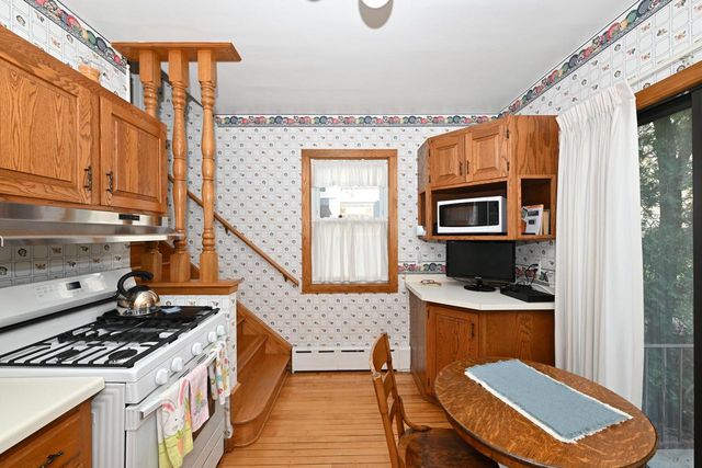 3530 W Linden PLACE, Milwaukee, WI 53208