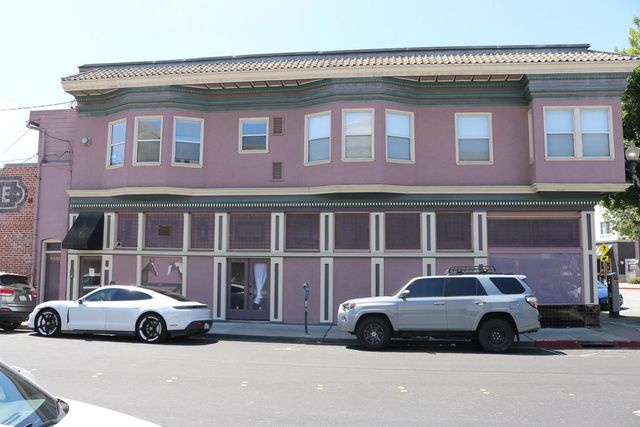 901 Main Street, Redwood City, CA 94063