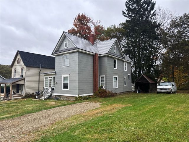 35 Lincoln Avenue, Bradford City, PA 16701