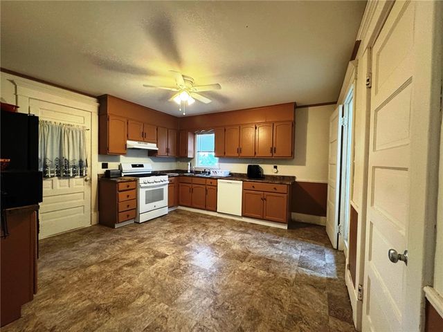 35 Lincoln Avenue, Bradford City, PA 16701