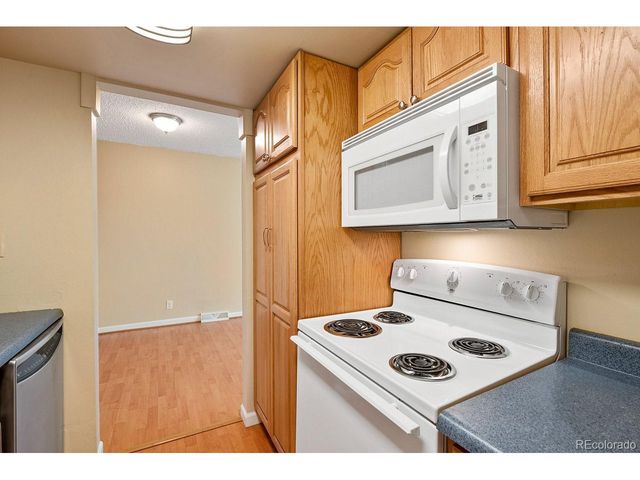 1195 S Oneida St E, Denver, CO 80224