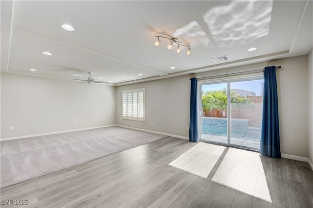 5697 Graystone Ridge Avenue, Las Vegas, NV 89141