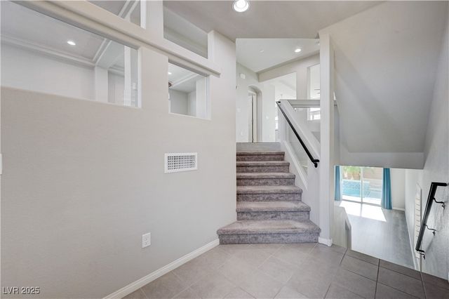 5697 Graystone Ridge Avenue, Las Vegas, NV 89141