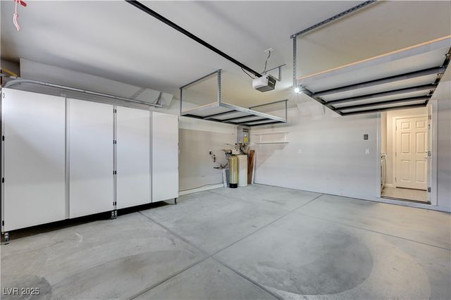 5697 Graystone Ridge Avenue, Las Vegas, NV 89141