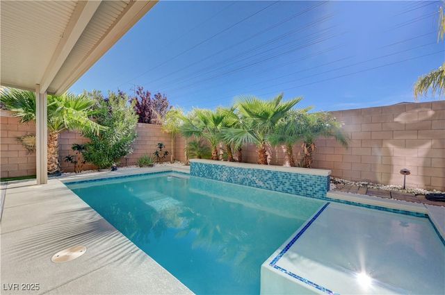 5697 Graystone Ridge Avenue, Las Vegas, NV 89141