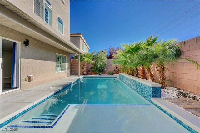 5697 Graystone Ridge Avenue, Las Vegas, NV 89141