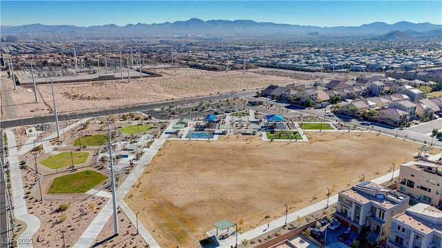 5697 Graystone Ridge Avenue, Las Vegas, NV 89141